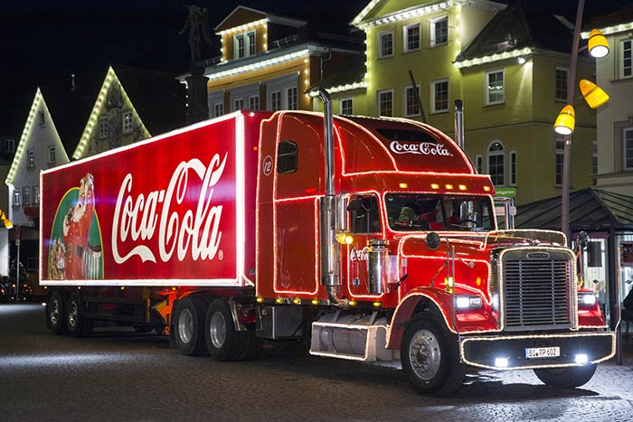 праздничная coca cola