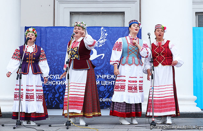 выступление латвийского ансамбля в Гродно